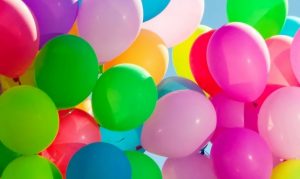 Cómo distribuir los globos en una fiesta